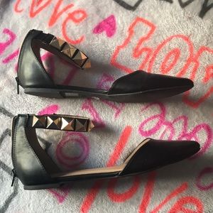 These black cute flats